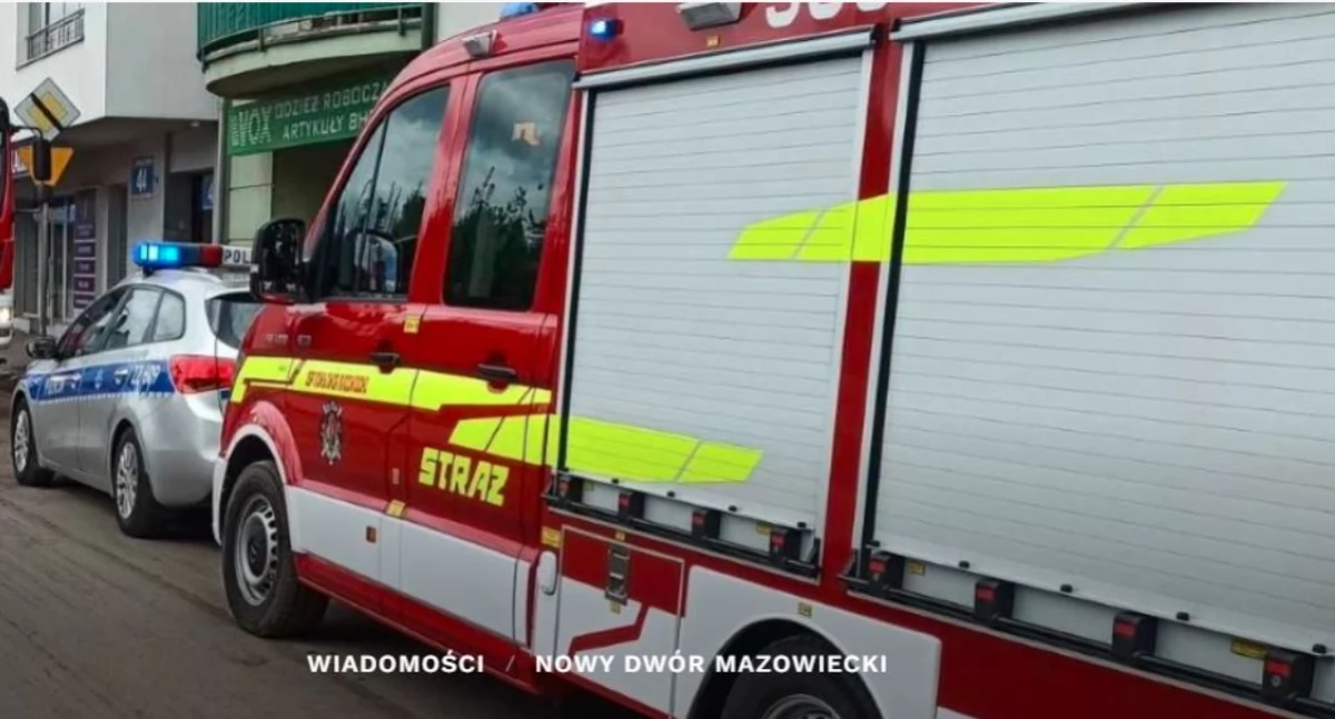 Wypadki drogowe, Dwór Mazowiecki Kierowca Peugeota potrącił przejściu pieszych dziewczynki - zdjęcie, fotografia