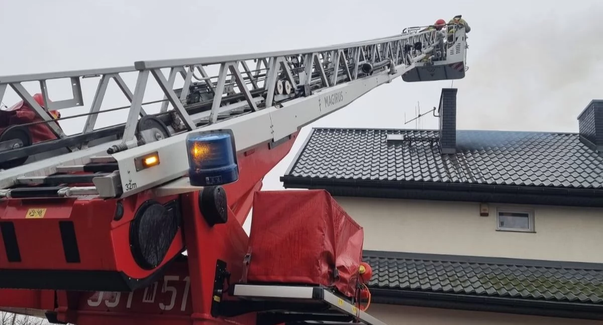Pożar sadzy w Wólce Smoszewskiej (fot. KP PSP w Nowym Dworze Mazowieckim)