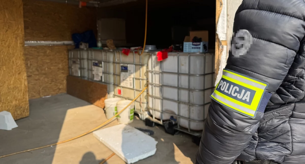 Policja zlikwidowała linię produkcyjną narkotyków (fot. KSP)