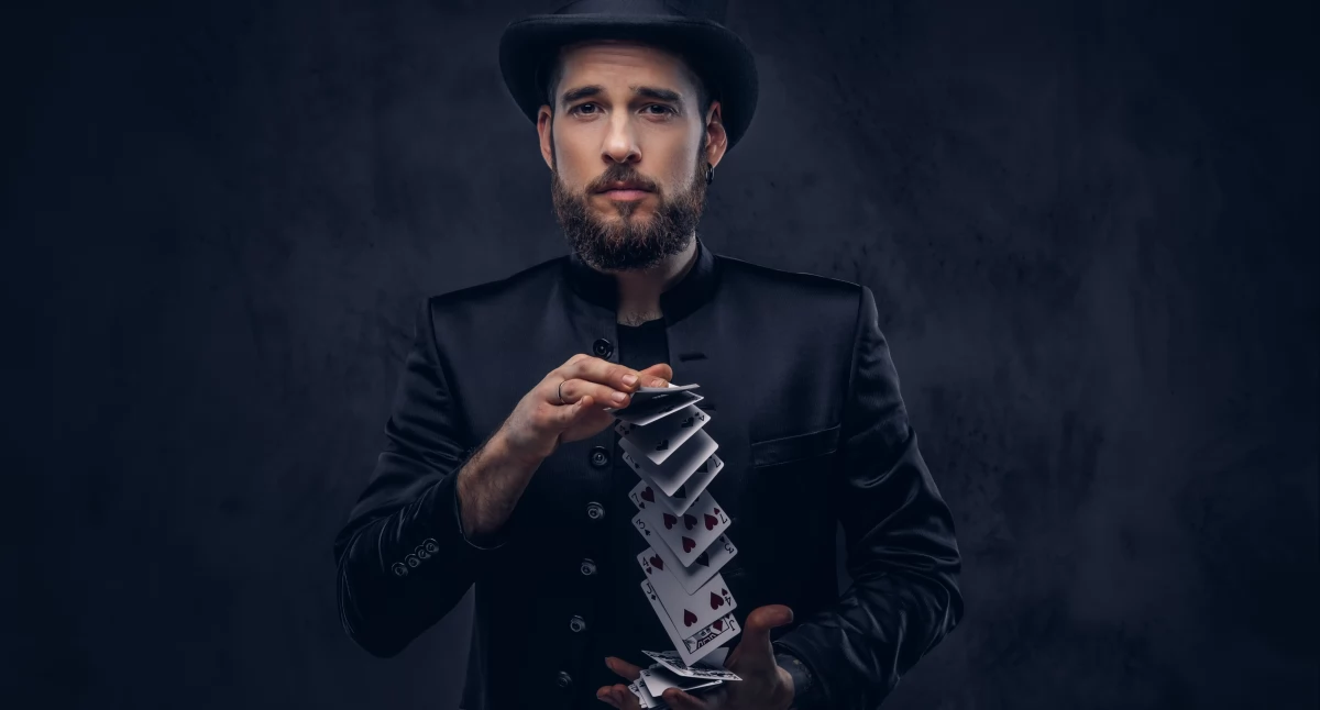 Dom i ogród , Iluzjonista magia interaktywna wciągnąć publiczność pokazów - zdjęcie, fotografia