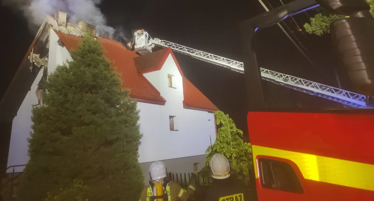 Pożar domu w Stanisławowie (fot. KP PSP w Nowym Dworze Mazowieckim)