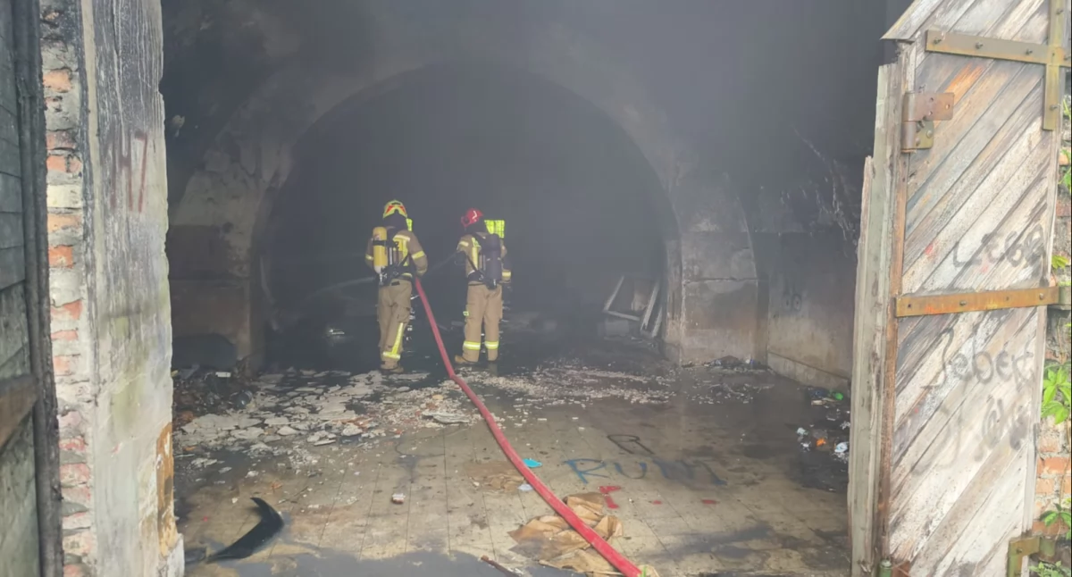Pożary, Dwór Mazowiecki Pożar Koronie Utrackiej Terenie Twierdzy Modlin Interweniowała straż pożarna - zdjęcie, fotografia