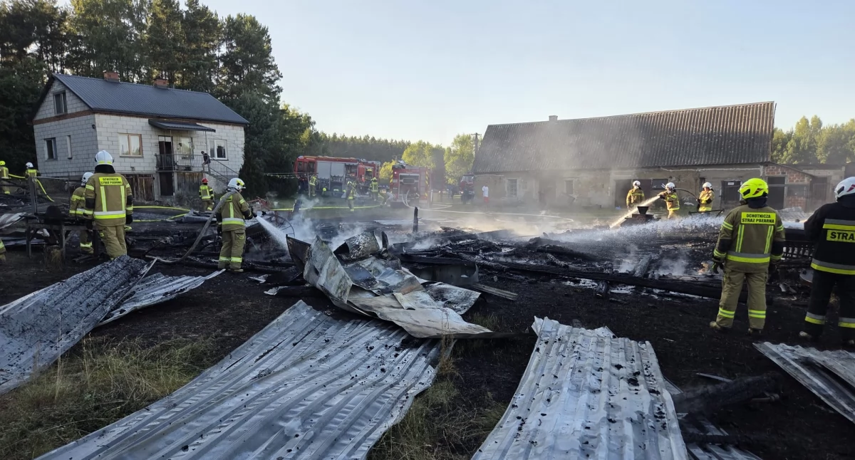 Pożar stodoły w Cieksynie (fot. KP PSP w Nowym Dworze Mazowieckim)