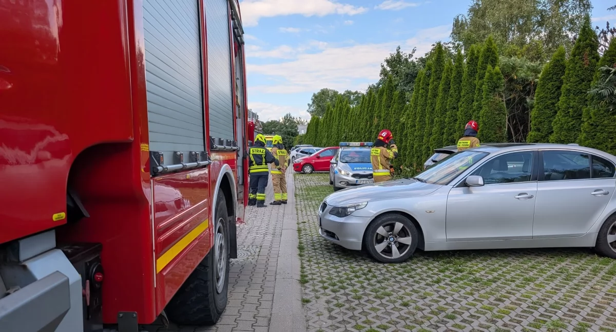 Zasłabnięcie kierowcy Volvo przy ulicy Górskiej w Nowym Dworze Mazowieckim (fot. KP PSP w Nowym Dworze Mazowieckim)