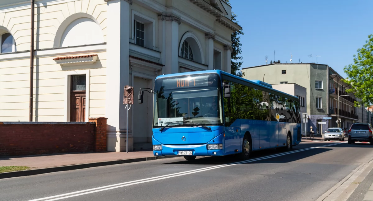 Autobus NKA (fot .Kurier Nowodwroski)