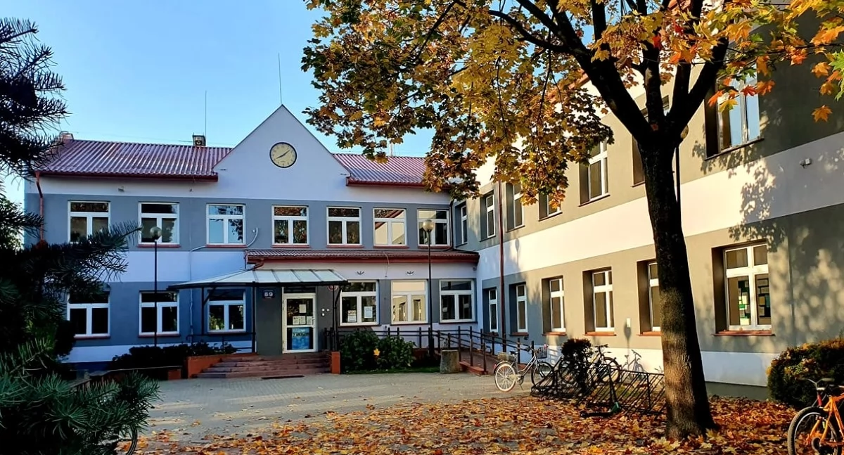 Szkoła Podstawowa w Łomnie (fot. SP w Łomnie)