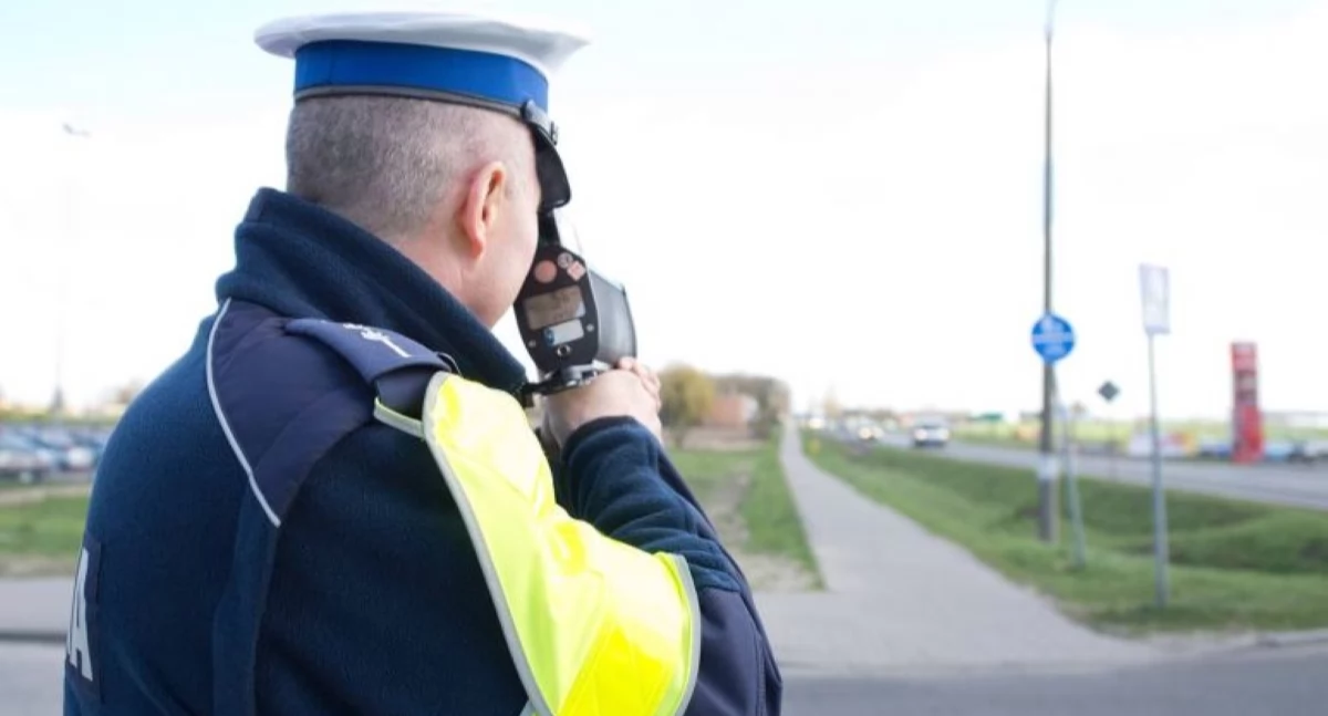 Służby, Powiat Bezpieczna Podczas wspólnych działań nowodworskiej legionowskiej drogówki tylko jednego ujawniono wykroczeń - zdjęcie, fotografia