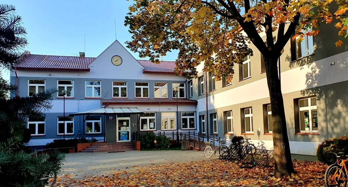 Szkoła Podstawowa w Łomnie (fot. SP w Łomnie)