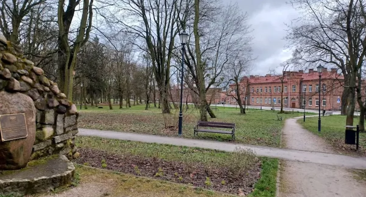 Park Trzech Kultur w Nowym Dworze Mazowieckim, fot. www.google.com/ fot. Ochotnicza Straż Pożarna - Ratownictwo Wodne