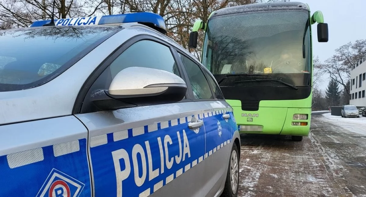 Policyjna kontrola autokaru (zdjęcie ilustracyjne, fot. Policja Lubelska)