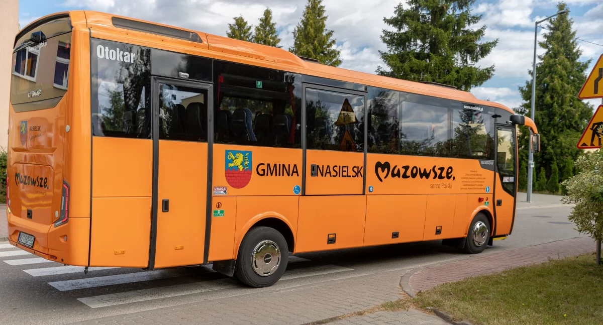 Autobus szkolny (zdjęcie ilustracyjne, fot. Urząd Miejski w Nasielsku)