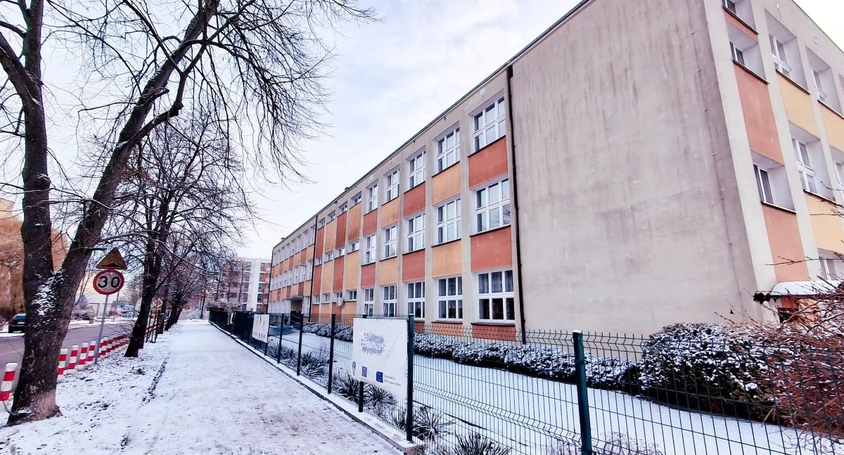 fot. Liceum Ogólnokształcące imienia Wojska Polskiego w Nowym Dworze Mazowieckim/ Facebook