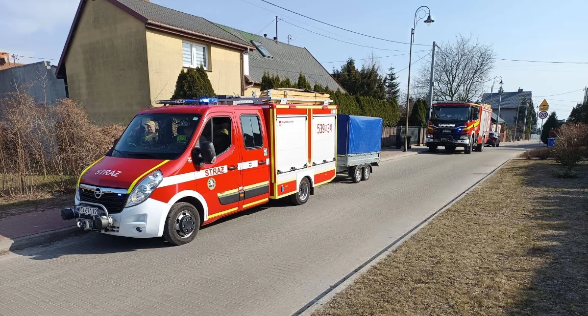Interwencja straży pożarnej przy ul. Przejazd w Nowym Dworze Mazowieckim (fot. OSP Ratownictwo Wodne)
