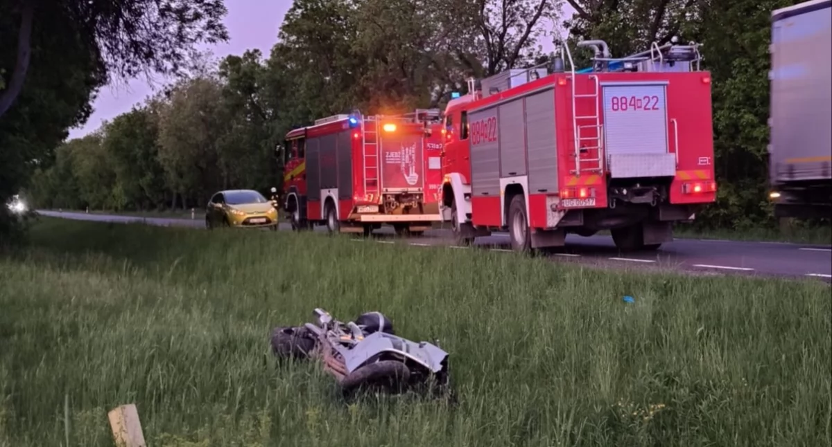 Wypadek na DK 62 w Czarnowie (fot. KP PSP w Nowym Dworze Mazowieckim)