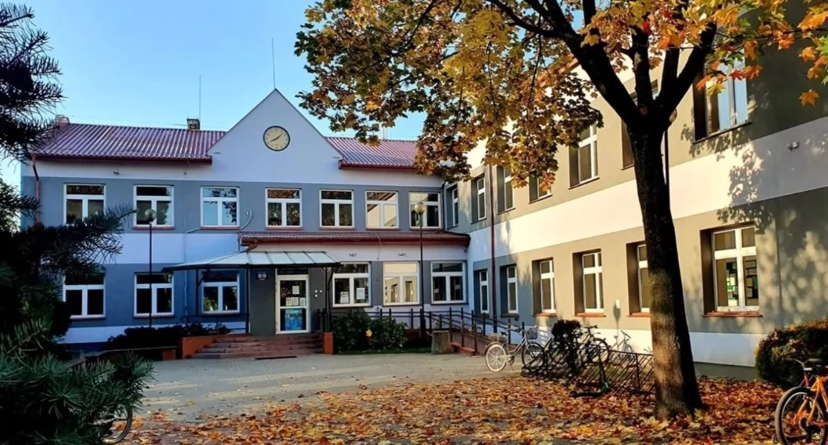 Szkoła Podstawowa w Łomnie (fot. SP w Łomnie)