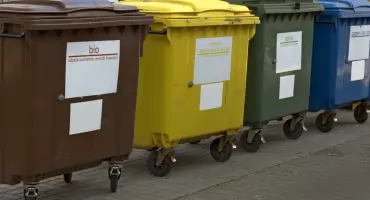 Czosnów: Nowe stawki opłat za odbiór śmieci od 1 lutego 2025 r. Będą podwyżki. 