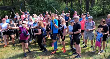 Nordic Walking w sercu Puszczy Kampinoskiej: aktywność z refleksją nad 