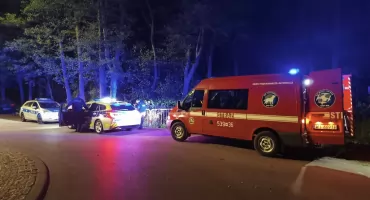 Czosnów: Zgubił się w lesie w Palmirach – strażacy pomogli odnaleźć starszego mężczyznę