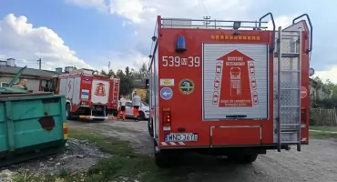 Nowy Dwór Mazowiecki. Przypalona potrawa powodem silnego zadymienia i interwencji służb ratowniczych w budynku wielorodzinnym przy ulicy Generała Wiktora Thommee