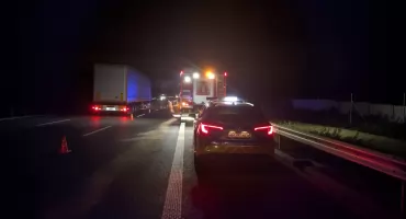 Czosnów. Kierowca citroena na S7 najechał na tłumik. Uszkodził miskę olejową 