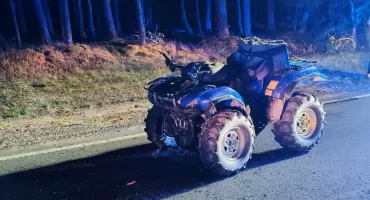 Leoncin. Kierowca quada, który w sobotę w Starych Grochalach zderzył się autem osobowym był pijany
