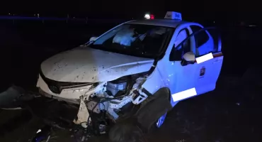 Zakroczym. W Strubinach kierowca Toyoty stracił panowanie nad autem i wpadł do rowu. Jedna osoba trafiła do szpitala