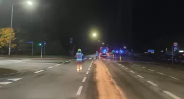 5-kilometrowa plama oleju na obwodnicy Nowego Dworu Mazowieckiego. Strażacy zużyli ponad 400 kg sorbentu!