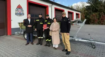 Nasielsk. Druhowie z OSP Cieksyn pozyskali łódź ratowniczą