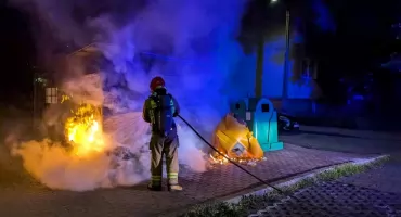 Nowy Dwór Mazowiecki. W mieście grasuje podpalacz. W nocy płonęły kontenery na odpady przy Sikorskiego, Szarych Szeregów i Pileckiego