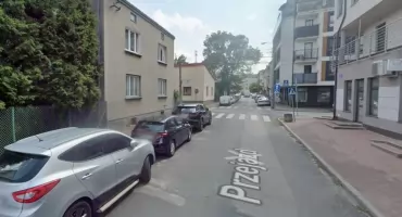 Nowy Dwór Mazowiecki. Organizacja ruchu w rejonie Placu Solnego bez zmian. Miasto wyjaśnia decyzje