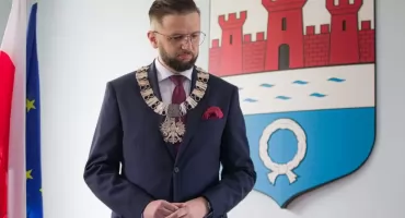 Burmistrz Nowego Dworu Mazowieckiego z wyższym wynagrodzeniem i dodatkami