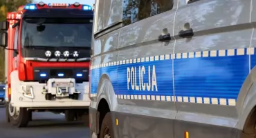 Pomiechówek. Zderzenie Skody i Fiata na DK 62 w Wójtostwie. Jedno z aut dachowało (aktualizacja)