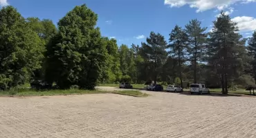 Kampinoski Park Narodowy wprowadza opłaty za parkowanie na parkingach w Roztoce i Granicy