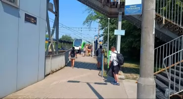 Paraliż na torach pod Legionowem! Prawie 400 osób ewakuowanych w 38-stopniowym upale