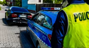 Nowy Dwór Mazowiecki. Zderzenie fiata z volkswagenem przy Bocznej. Cztery osoby uczestniczyły w kolizji, nikt nie ucierpiał