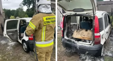 Leoncin. Pożar samochodu osobowego na posesji w Starym Polesiu. Pierwszy z ogniem walczył właściciel auta a następnie strażacy