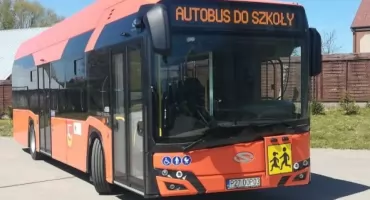 Ponad 830 tys. zł za nowy autobus szkolny. Pomiechówek zaakceptował jedyną ofertę w przetargu